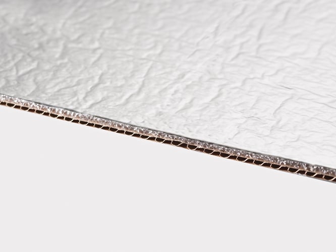 Comparativa: Embalaje isotérmico de cartón + foam aluminizado vs EPS